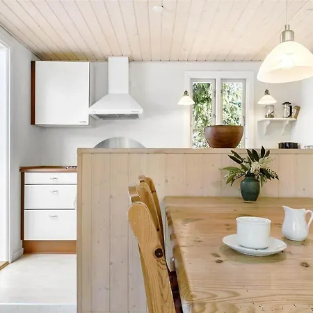 Dom wakacyjny 1555-aakirkeby-aedjavejen-14 Vester Somarken