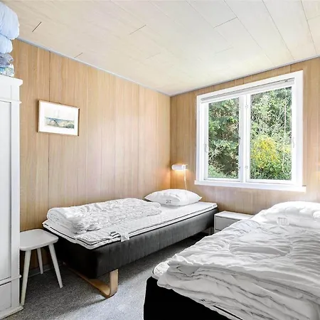 Dom wakacyjny 1555-aakirkeby-aedjavejen-14 *