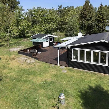 1555-aakirkeby-aedjavejen-14 Dom wakacyjny